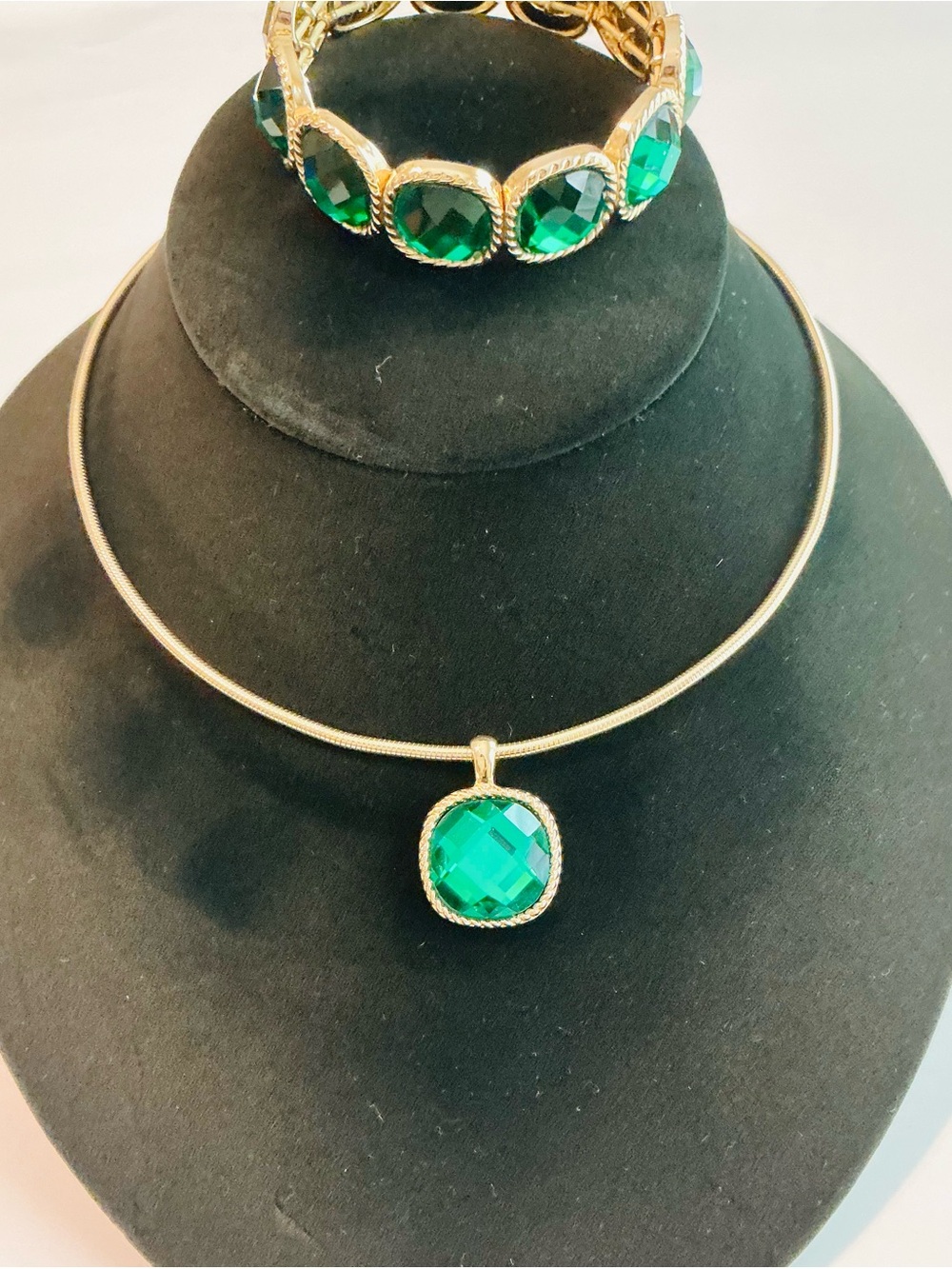 Monet Emerald Green Gold-Tone Pendant Necklace and Bracelet Set